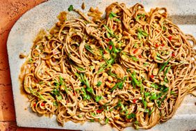 Peanutty-Soba-Noodle-Salad