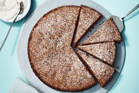 0923doo-almond-chocolate-cake-feature