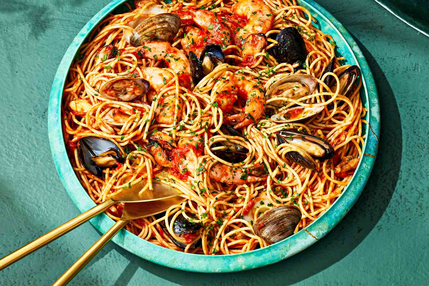 1223FEA-shellfish-spaghetti