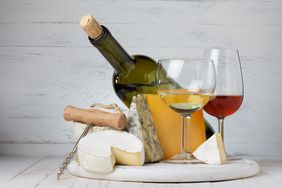 aldi-wine-cheese-pairing-GettyImages-498303054