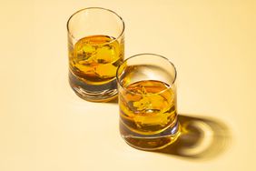 boubon-vs-whiskey-GettyImages-1598290596