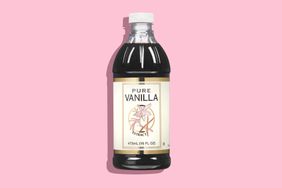 costco-products-chefs-love-vanilla-extract