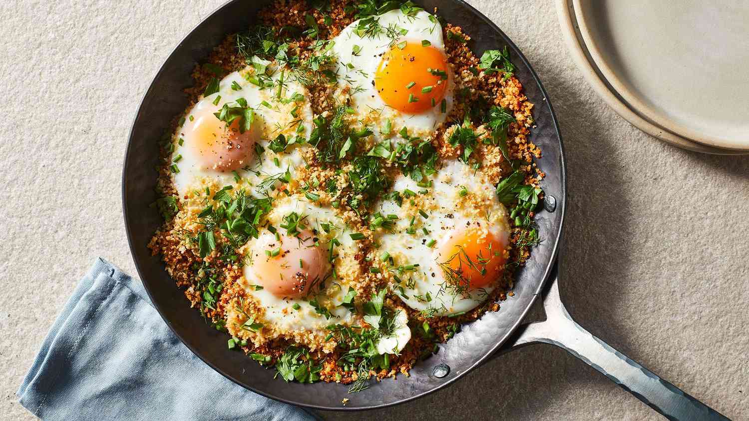 EXTRA SHARP: Crunchy Skillet Eggs With Herbs