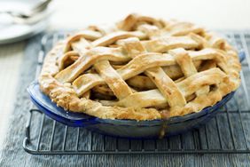 homemade apple pie