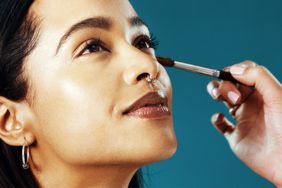 how-to-contour-your-nose-GettyImages-1204420152