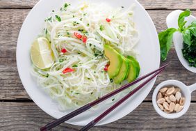 Spicy kohlrabi noodles