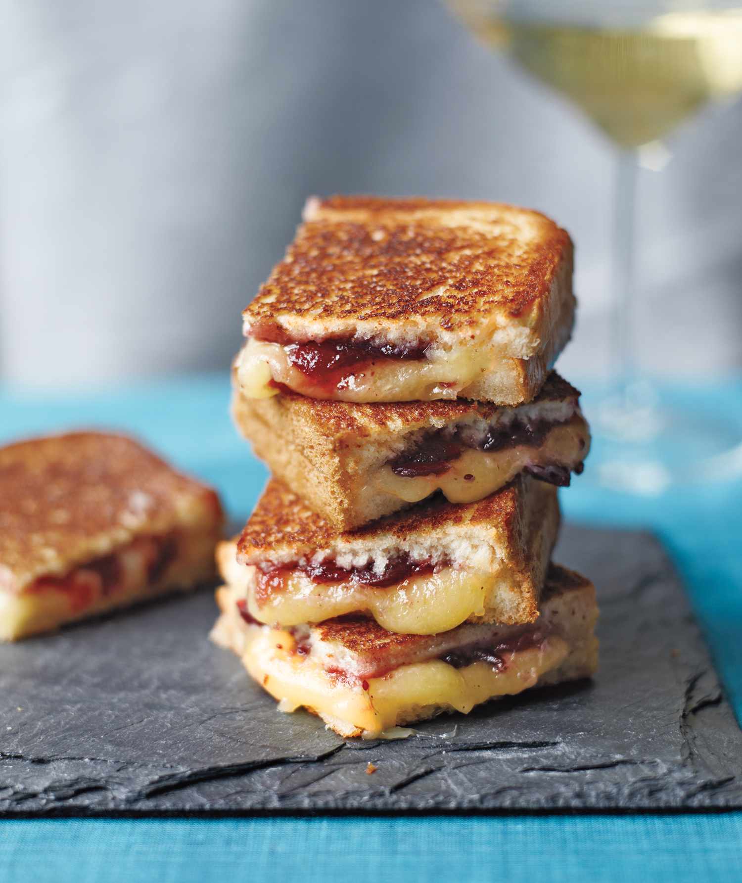 Mini Grilled Cheese Sandwiches With Chutney