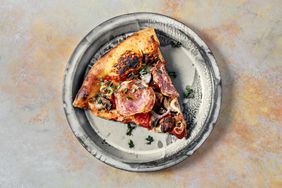 reheat-pizza-GettyImages-1317228708