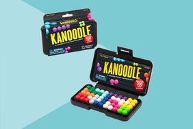 Educational Insights Kanoodle 3D Brain Teaser Puzzle Game