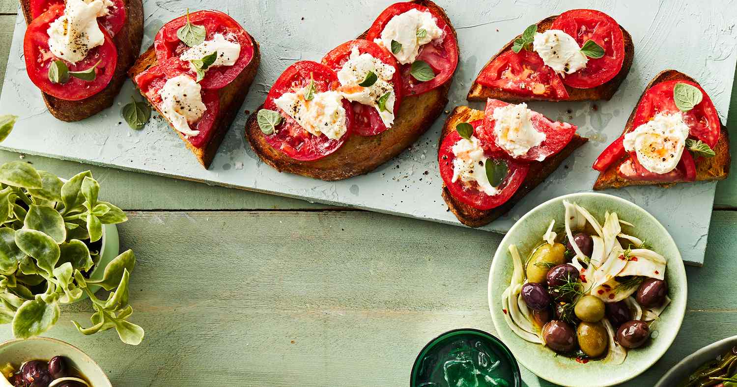 Tomato-Burrata Toasts Recipe